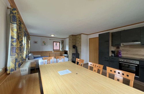 Ebensee House | Chalet Alpenvorland | Sauna | Kitchen | Mountain