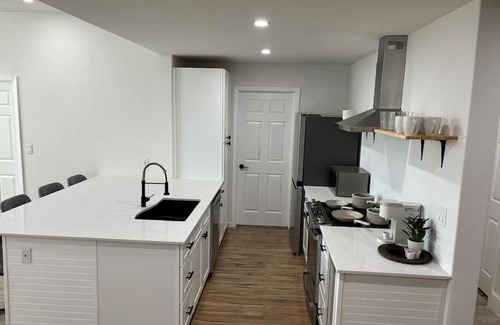 Garland House | Extended Stay Temporary Housing for Families & Working Professionals
