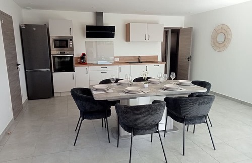 Boisset-et-Gaujac House | New house in village 5 km from Anduze