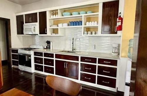 Caye Caulker Villa | 360 Suites: Seaside 6 Bedroom Retreat
