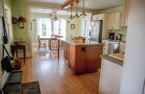Canton Other | Willow View - 4-bedroom renovated Farmhouse surrounded by nature
