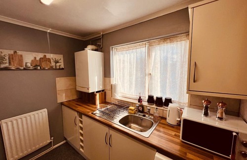 Newton Aycliffe House | Cosy 2 Beds house DL5 & Garden/Parking+WiFi