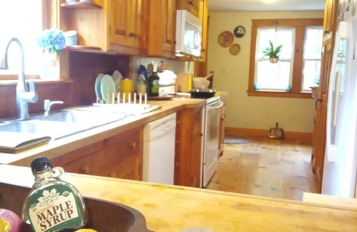 Weare Cottage | Cape on wildlife sanctuary, with lake, ski resort, and college town close by.
