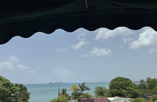 Naguabo Apartment | Hermoso apartamento frente al Mar .