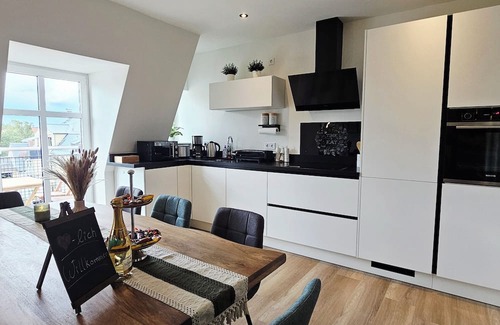 Plauen Apartment | Stylish attic in the top city of Plauen suitable for groups