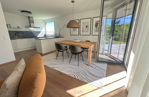 Seekirchen am Wallersee Apartment | Premium Apartments "VERWEILZEIT" – 3-bedroom, garden, fully equipped & parking