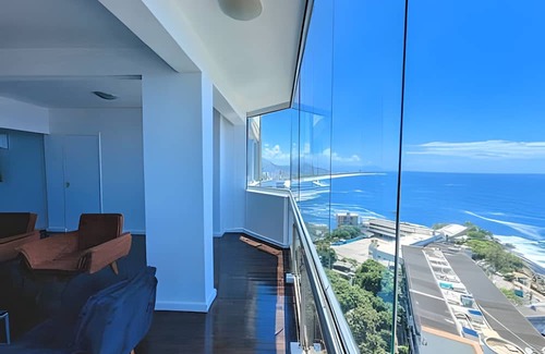 Vidigal House | ADV006 Charming penthouse with sea view in Vidigal