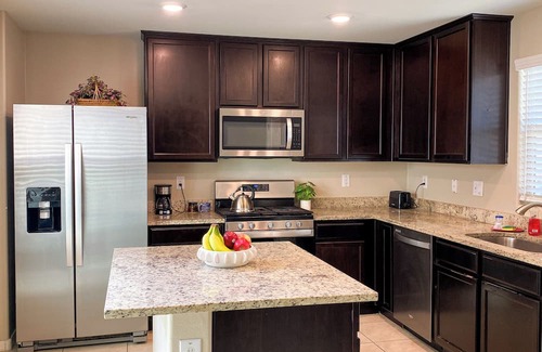 Tuscano House | Spacious 4BR Retreat Near Cardinal State Farm Stadium & Westgate