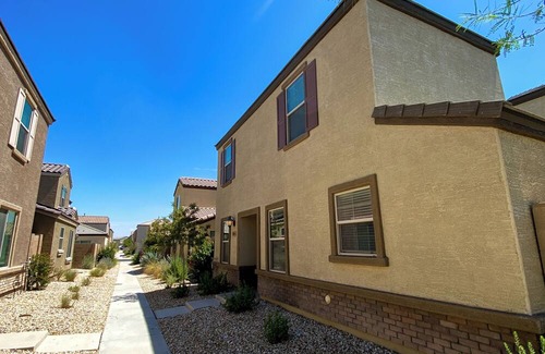 Tuscano House | Spacious 4BR Retreat Near Cardinal State Farm Stadium & Westgate