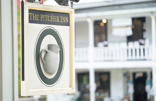 Warren Hotel | Luxury family suite and you can bring the dog!