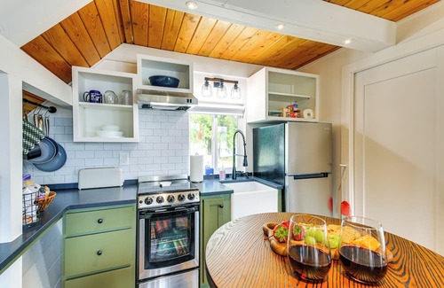 Newport Apartment | Steps to Sacheen Lake: Cute Studio Cabin w/Deck