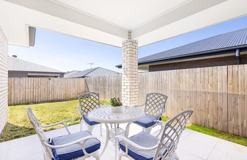 Logan Reserve House | Modern 3BR Family Home | Near Shops &Easy Brisbane