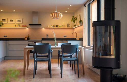 Westbrook Court Cottage | Brackenfell Lodge - Luxury Cottages