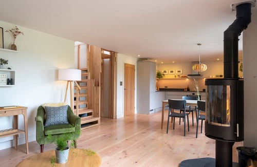 Westbrook Court Cottage | Brackenfell Lodge - Luxury Cottages