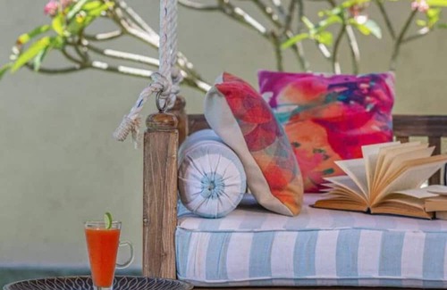 Hikkaduwa Villa | 3-bedroom Luxurious beachfront villa