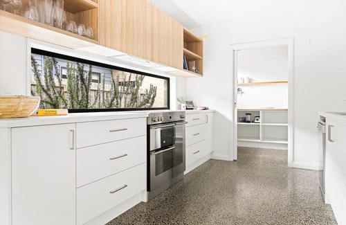 Inverloch Resort | Tea Tree Poolside Retreat