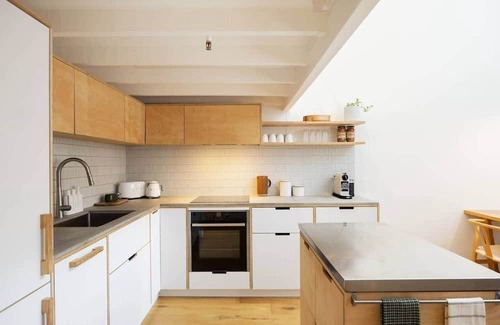 Teneriffe Apartment | Riverside Woolstore 2B Park Pool