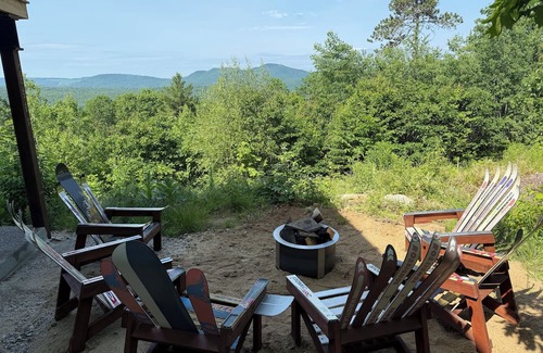Bryant Pond Cabin | New & Modern 4-bedroom cabin with AC in Woodstock