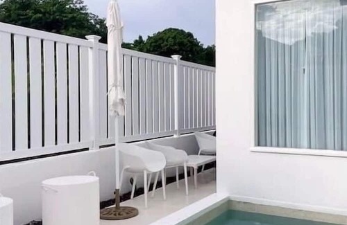 Mount Standfast House | ZenBreak The Nest at Garden Grove 2Bd
