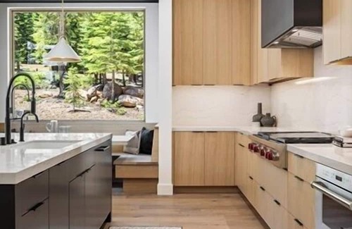 Ponderosa Palisades House | Modernly Appointed 4 Bed 4.5 Bath Mountain Home with Club Amenities