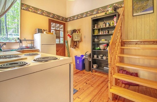 Eagle Lake Cottage | Homewood Cottage - Three Bedroom Cottage, Sleeps 6