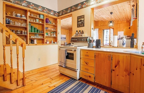 Eagle Lake Cottage | Homewood Cottage - Three Bedroom Cottage, Sleeps 6