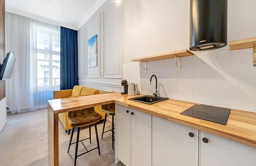 Srodmiescie Apartment | Wschodnia Elegans Aparthotel