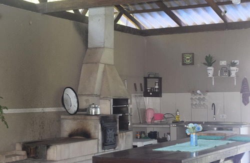 Morretes Cottage | Beautiful House! Enjoy moments in nature and cooling off in the pool,