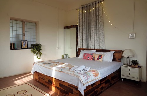 Gwalior Other | Stay at Amaltas: Farmhouse on an Organic Pet-Friendly Farm in Gwalior