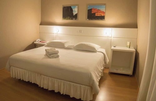 Jaguariaiva Hotel | Three Double Room w/ Access to Waterfall Routes, & Stunning Canyon Landscapes