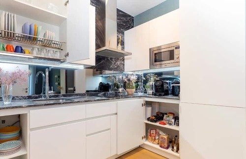 Egia Apartment | BIG Full Apart 4 ROOMS in a Centric Home Parking Included