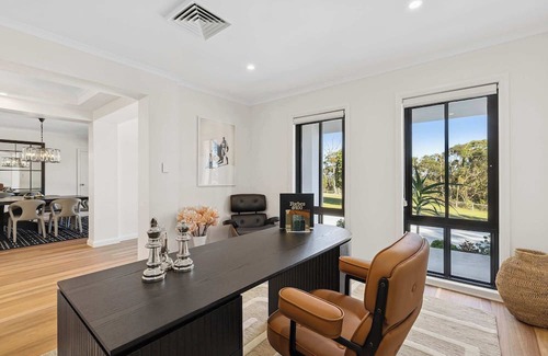 Kariong House | La La Land by Coast Hosting