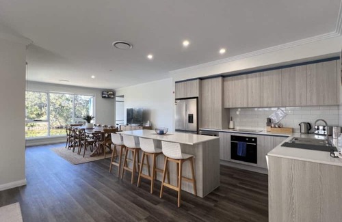 Sussex Inlet House | La Dolce Vita - Beautiful spacious Waterfront home
