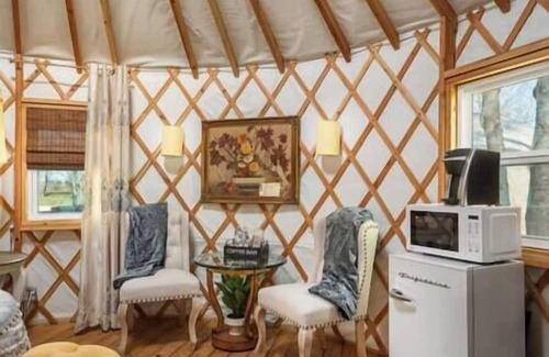 Woodway Apartment | Glamour in the Wild - Unit #3