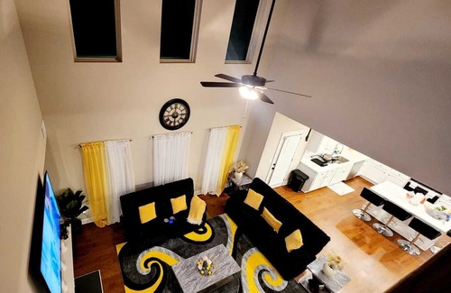 Loganville House | Charming 4BR Retreat, Sleeps 8, Near Shopping & Dining, In Quiet Neighborhood!