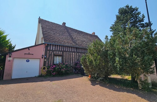 Friaize House | Large country house at the gateway to the Perche, 20 minutes from Chartres