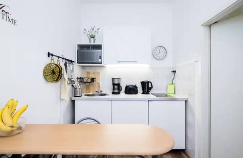 Pankow Apartment | 2-Room apartment for Peace, Productivity & Families | P-Berg/Pankow Berlin
