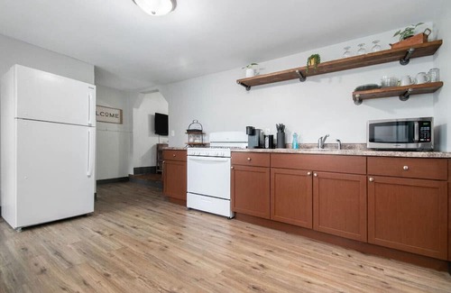 Michigan City Apartment | Private & Cozy Great Location!