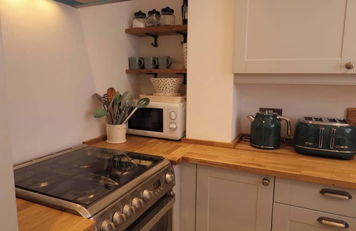 Beccles House | 11 BALLYGATE, pet friendly, character holiday cottage in Beccles