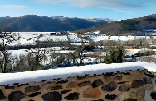 Rentieres House | Holiday Home 'Le Panorama' with Mountain View, Shared Terrace and Wi-Fi