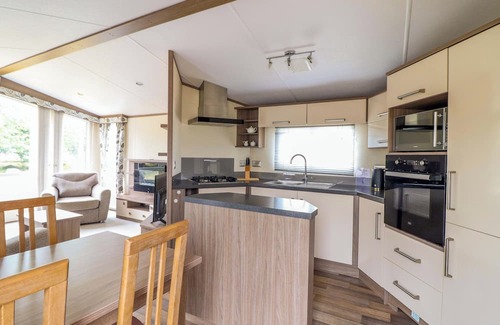 Dyffryn Ardudwy Cottage | BEACH RETREAT E19 DYFFRYN SEASIDE ESTATE in Dyffryn Ardudwy