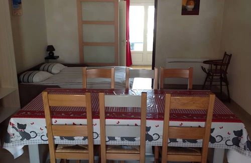 Couffy House | Holiday Home at the Friends' Meeting Place - 15 Minutes from Beauval Zoo