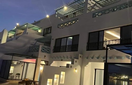 Durrat Al-Arous Ski Chalet | La Fontain lagoon resort