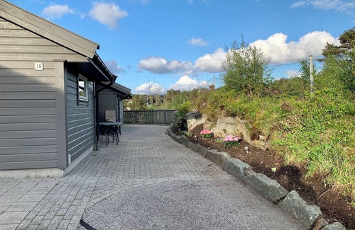 Sveio Cabin | Exclusive sea cabin w. Pool, sauna and hot tub