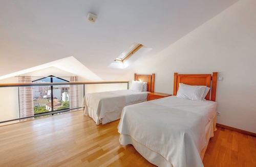 Praia da Luz Hotel | Your Home Away From Home! Fully-equipped Kitchen, 3 Swimming Pool, Free Parking!