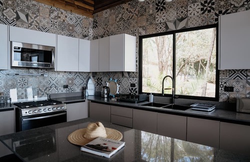 Las Escobas del Venado Villa | Playa Laska – Oceanfront Luxury Villa with Pools in Playa Venao