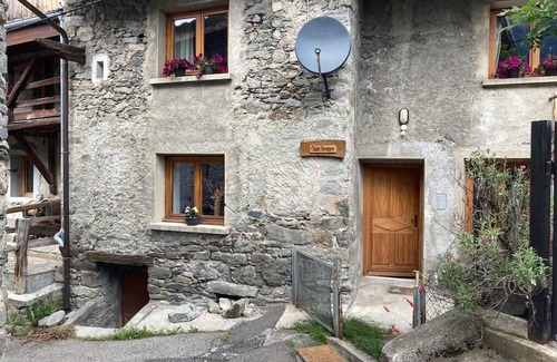 Peisey-Nancroix Apartment | Chalet Bronziers - authentic alpine experience (10p, sauna)