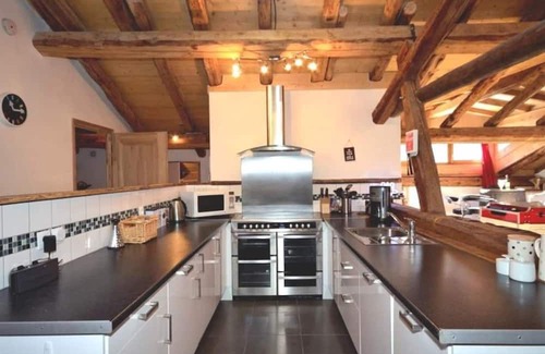 Peisey-Nancroix Apartment | Chalet Bronziers - authentic alpine experience (10p, sauna)