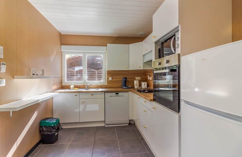 Thenon House | Authentic Stay in Dordogne – Comfortable Gîte with Heated Pool