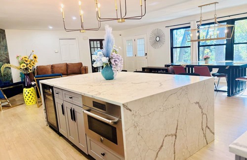 West Friendship House | The blissful house in Howard County with 3 bedrooms 3 bathrooms.